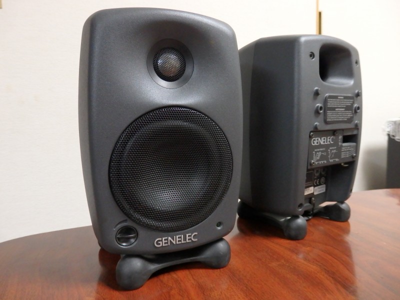オーディオ機器 スピーカー モニタースピーカーGenelec 8020のレビュー | DTM Review